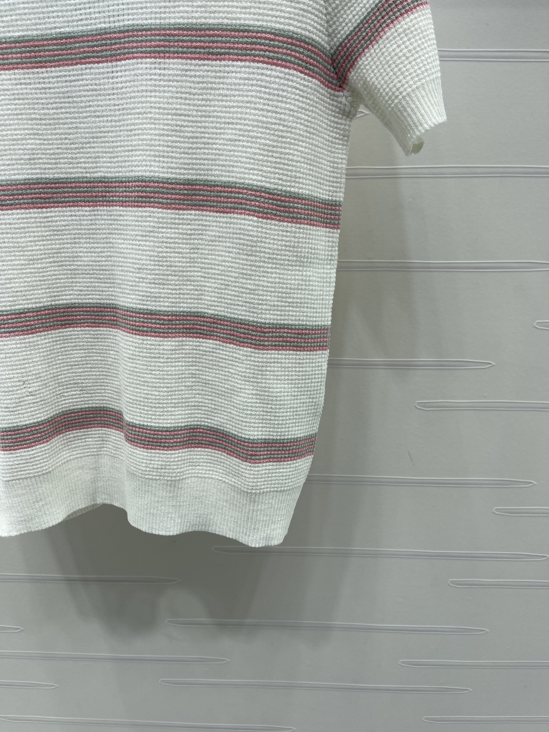 Women's short sleeves